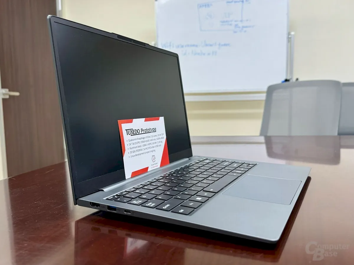Schenker exibiu um laptop Linux com Snapdragon X Elite