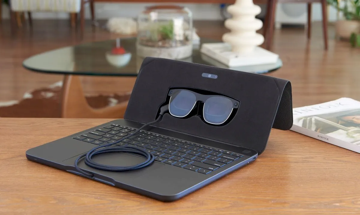 Spacetop G1, um laptop que usa óculos de RA como tela