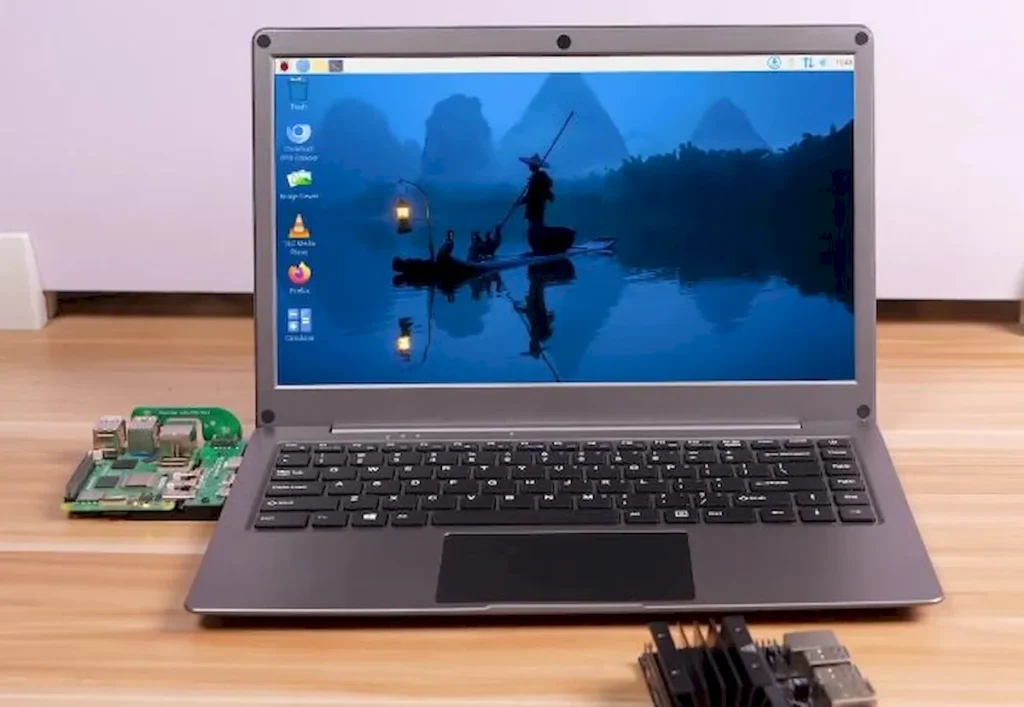 Dock CrowView Note 14 transforma um Raspberry Pi 5 em laptop