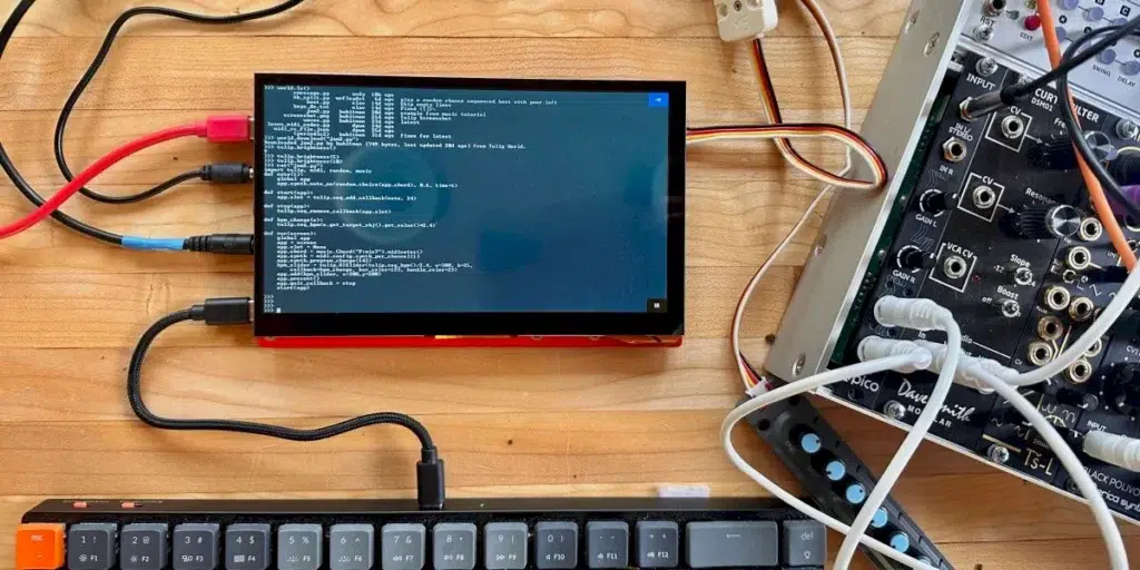 Tulip Creative Computer, um mini PC projetado para fazer música
