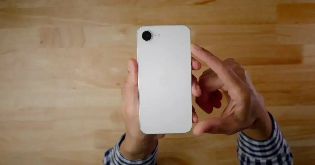 Apple pode lançar o iPhone 17e em 2026 com poucas mudanças e foco no mercado econômico