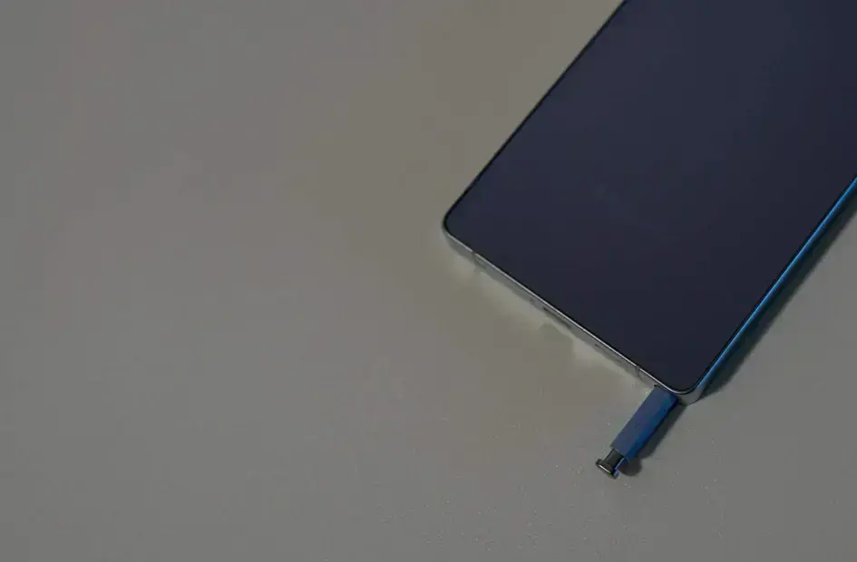 Samsung pode separar o S Pen dos futuros Galaxy S Ultra a partir de 2027
